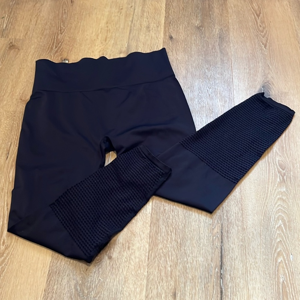 Fabletics Legging Size Medium Black